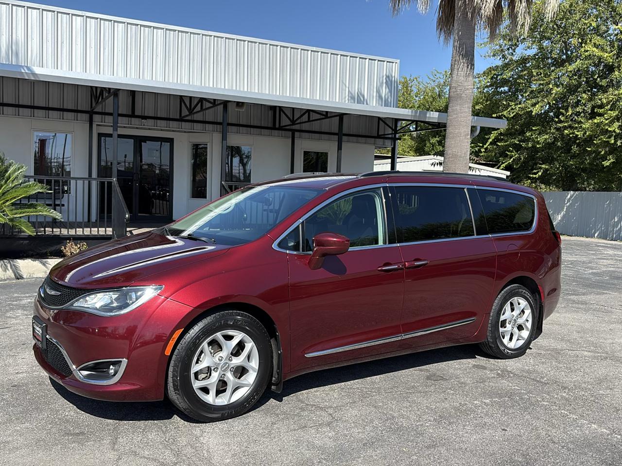 Chrysler Pacifica Touring-L FWD 2017