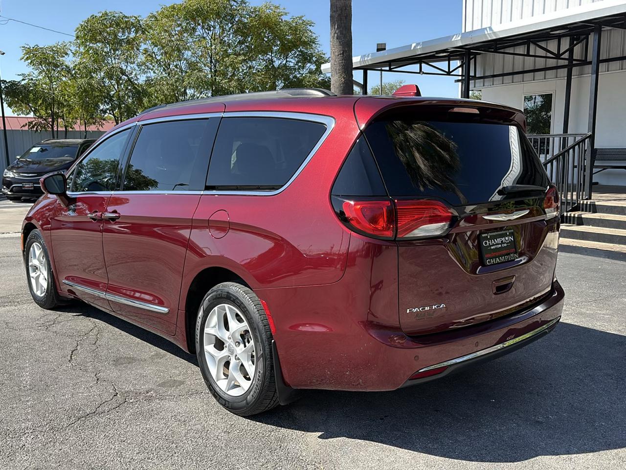 Chrysler Pacifica Touring-L FWD 2017
