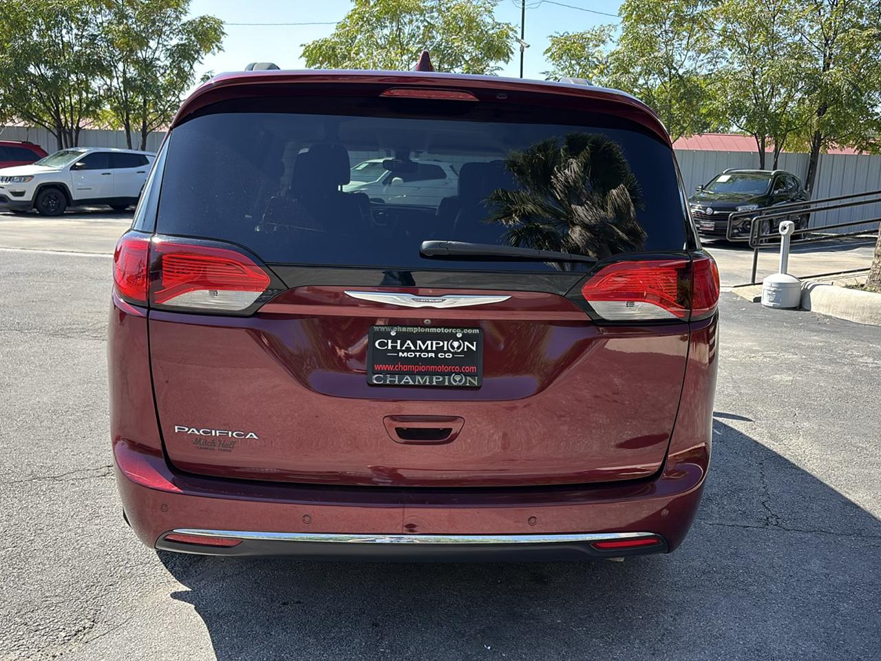 Chrysler Pacifica Touring-L FWD 2017
