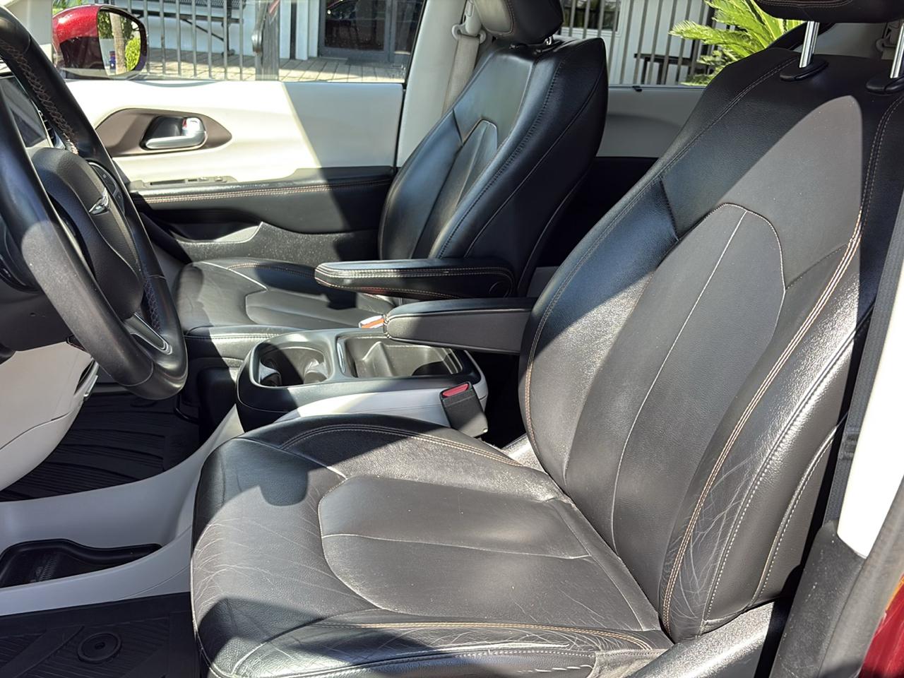 Chrysler Pacifica Touring-L FWD 2017