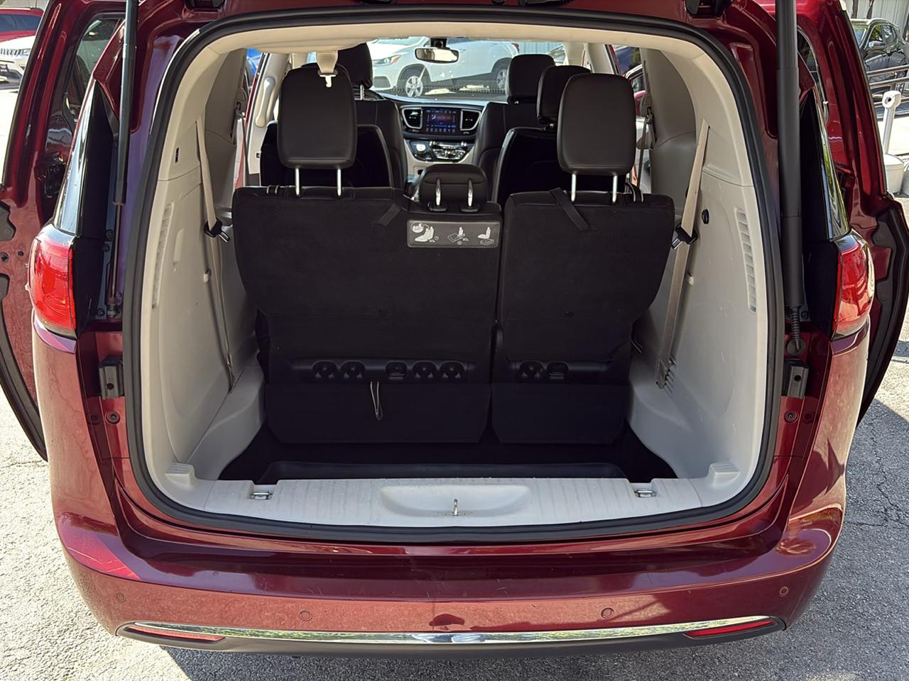 Chrysler Pacifica Touring-L FWD 2017