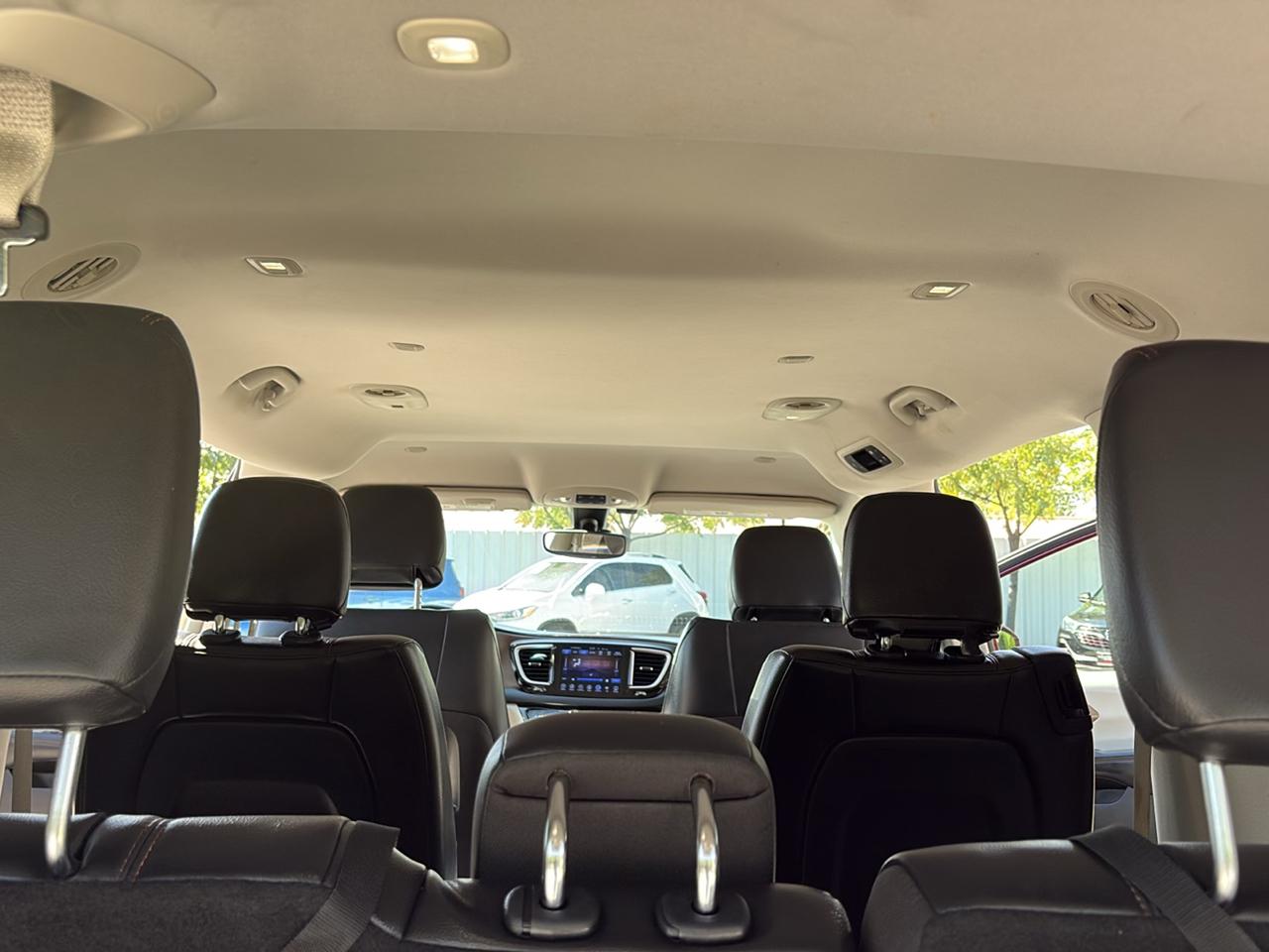 Chrysler Pacifica Touring-L FWD 2017