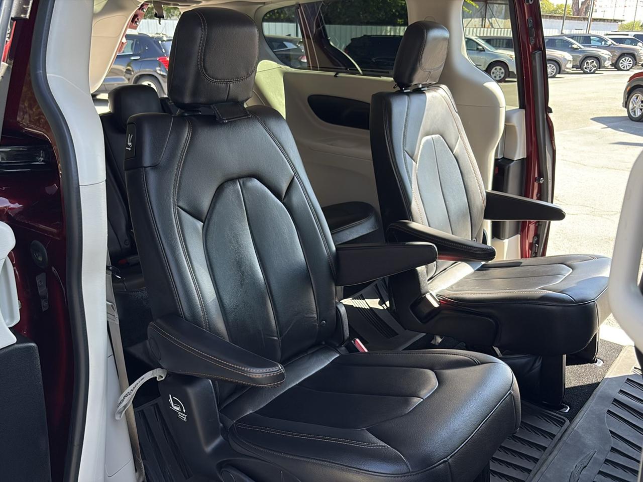 Chrysler Pacifica Touring-L FWD 2017