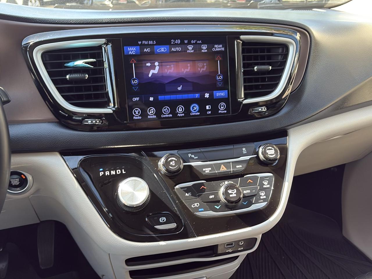 Chrysler Pacifica Touring-L FWD 2017