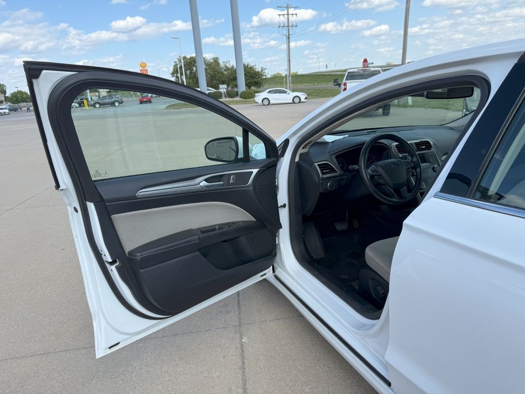 Ford Fusion S 2019 Ford Fusion S 2019