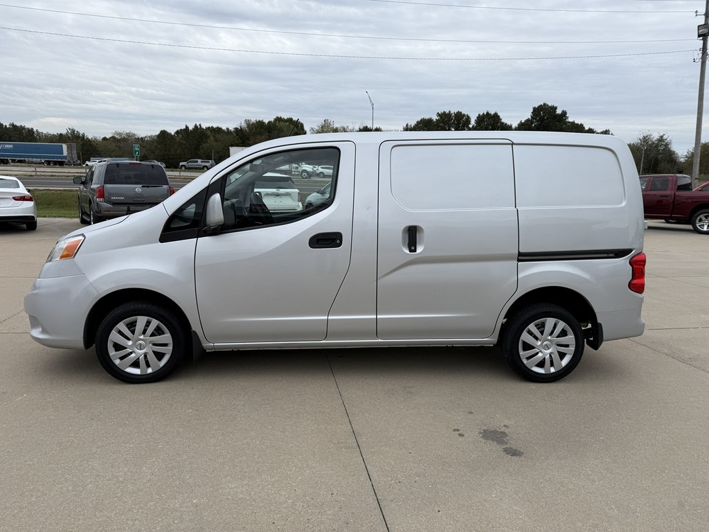 Nissan NV200 SV 2017 Nissan NV200 SV 2017