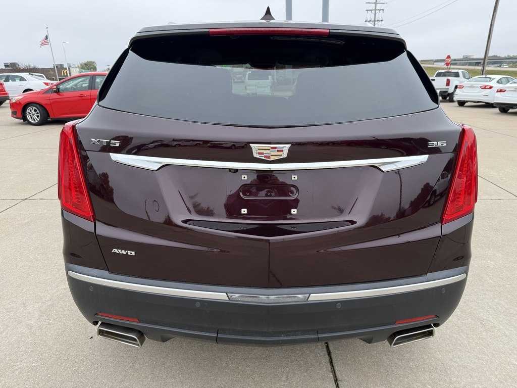 Cadillac XT5 Luxury AWD 2017 Cadillac XT5 Luxury AWD 2017