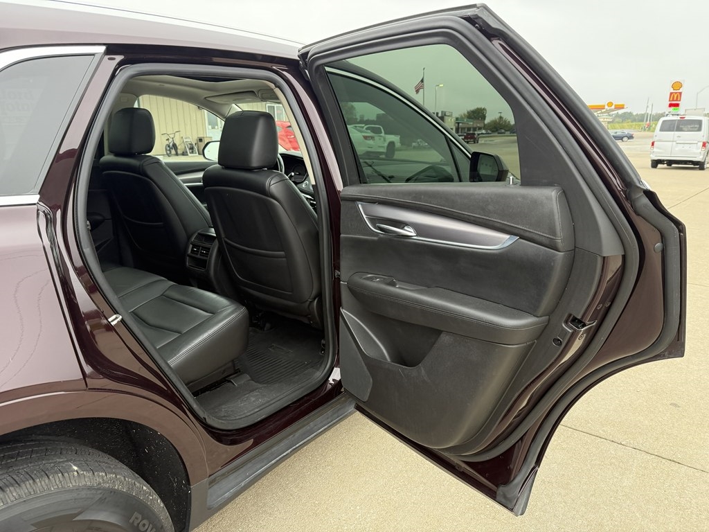 Cadillac XT5 Luxury AWD 2017 Cadillac XT5 Luxury AWD 2017