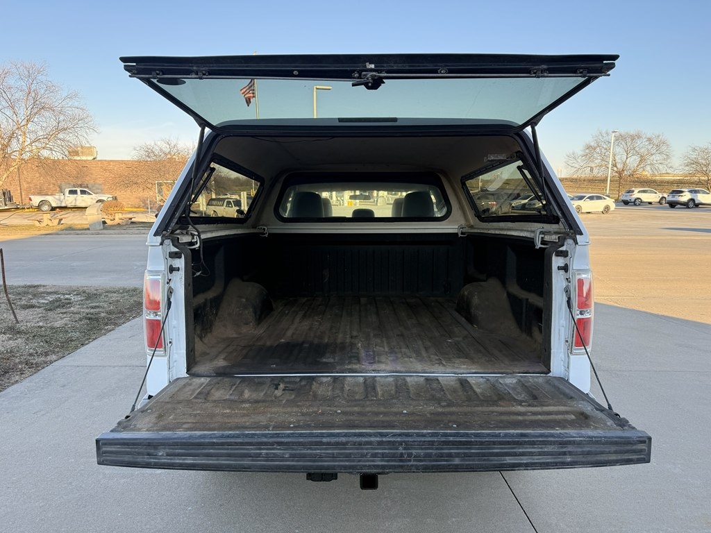 Ford F-150 XL SuperCab 8-ft. Bed 2WD 2014