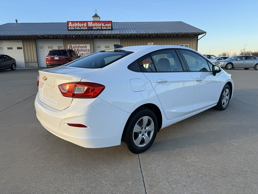 Chevrolet Cruze LS Auto 2018