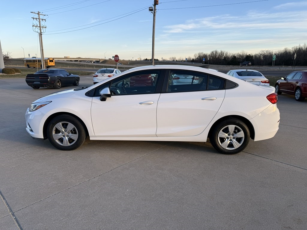 Chevrolet Cruze LS Auto 2018