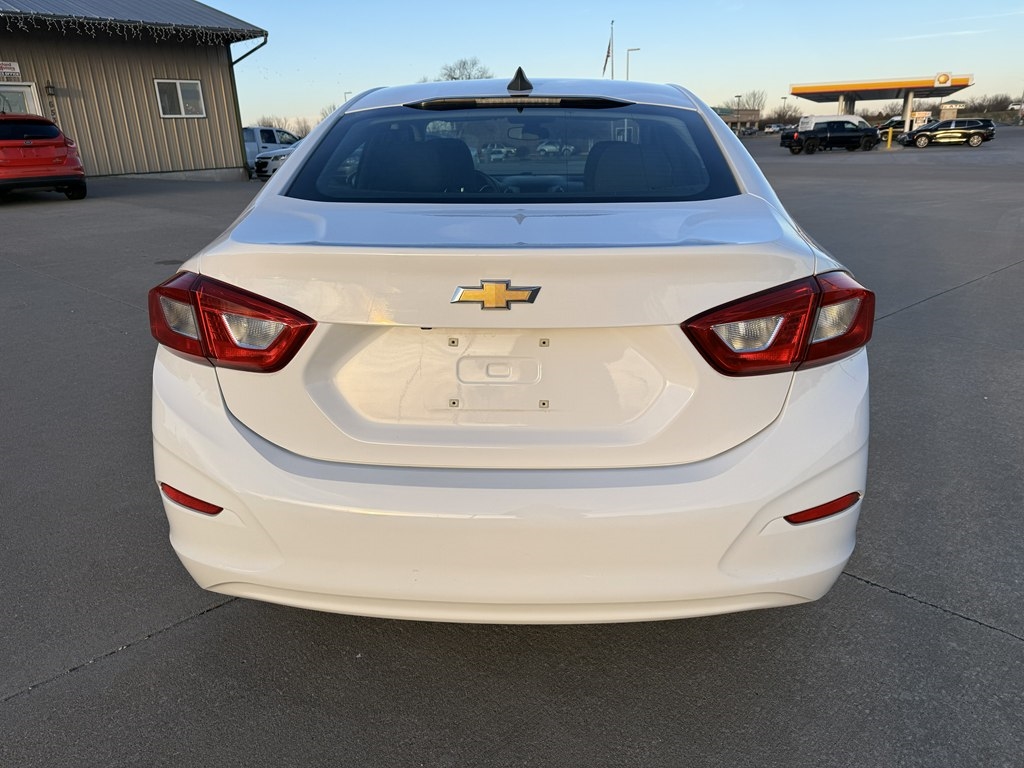 Chevrolet Cruze LS Auto 2018