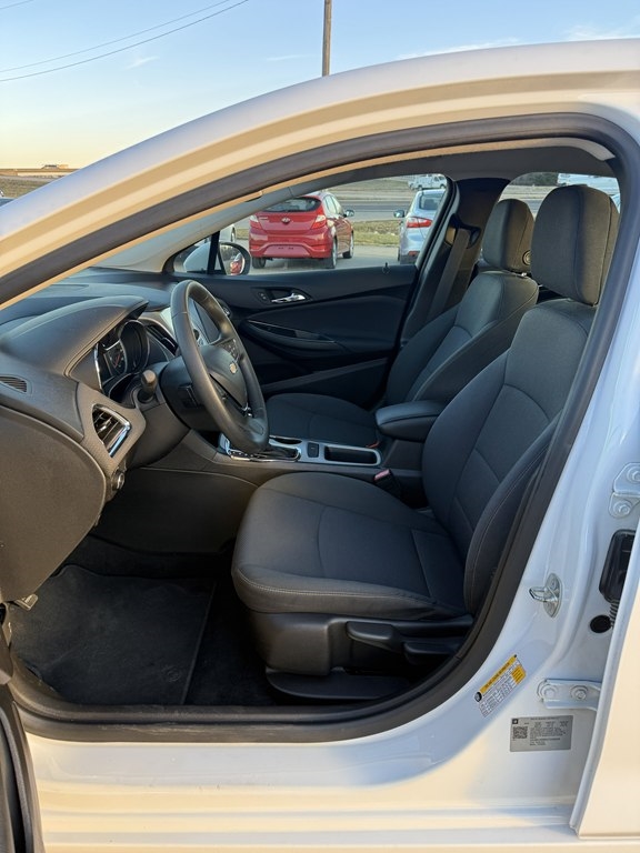 Chevrolet Cruze LS Auto 2018