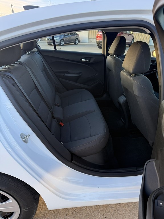 Chevrolet Cruze LS Auto 2018