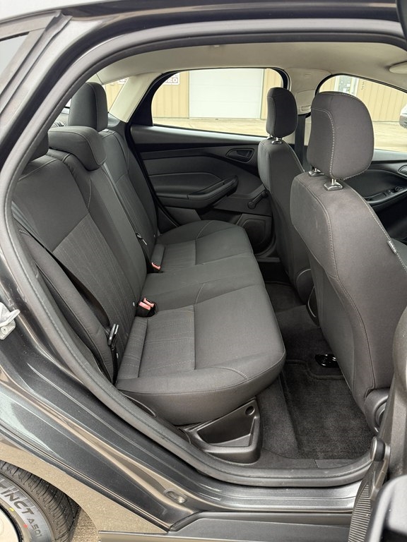 Ford Focus S Sedan 2016