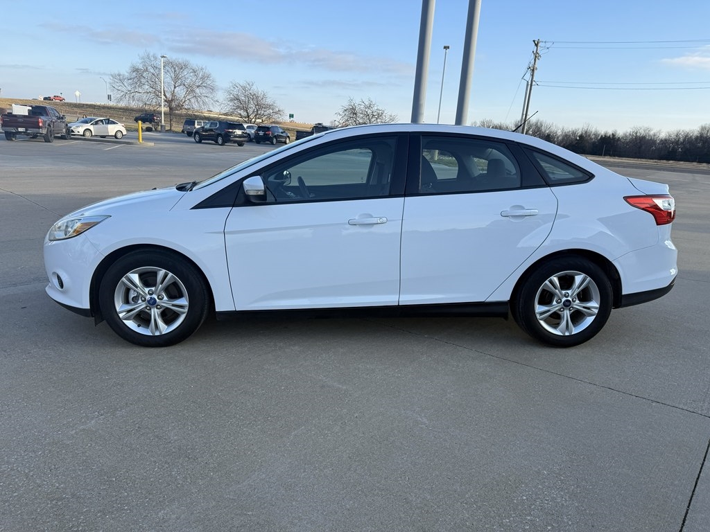 Ford Focus SE Sedan 2014