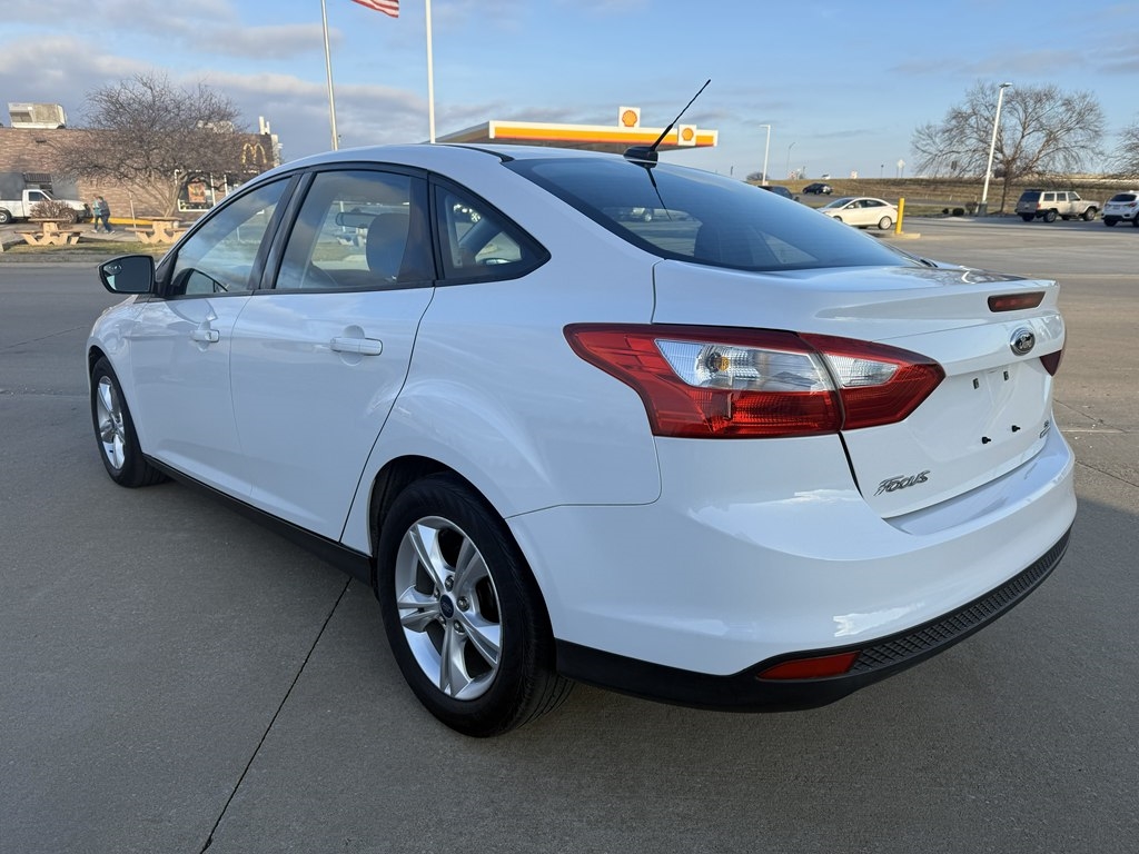 Ford Focus SE Sedan 2014