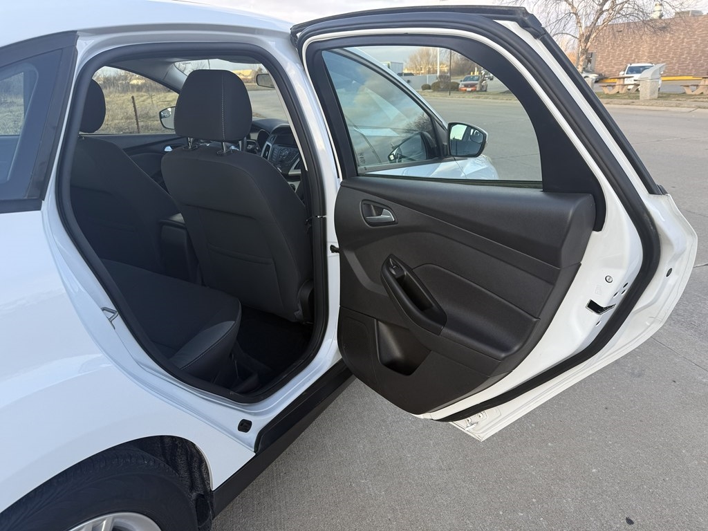 Ford Focus SE Sedan 2014