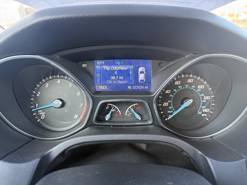 Ford Focus SE Sedan 2014