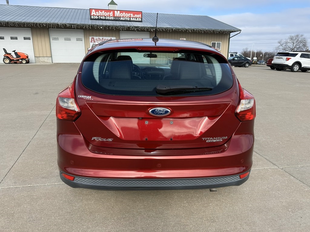 Ford Focus Titanium Hatch 2014
