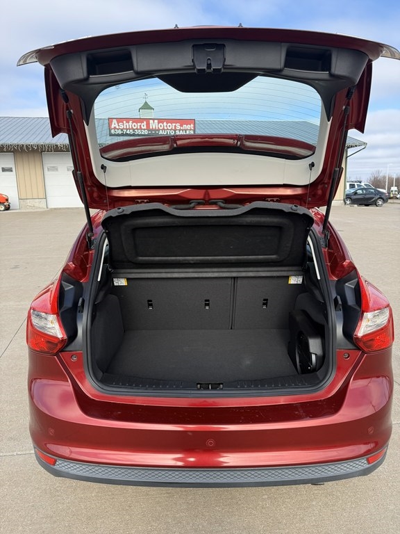 Ford Focus Titanium Hatch 2014