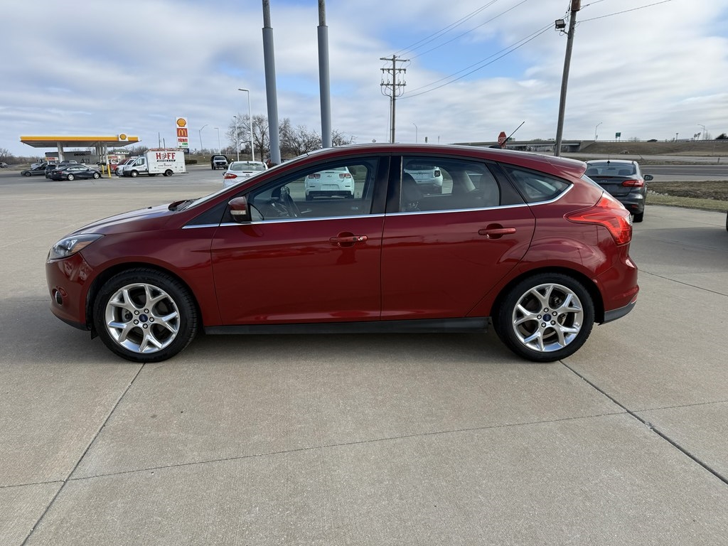 Ford Focus Titanium Hatch 2014