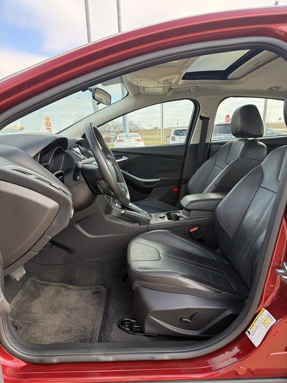 Ford Focus Titanium Hatch 2014