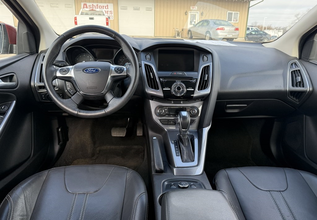 Ford Focus Titanium Hatch 2014