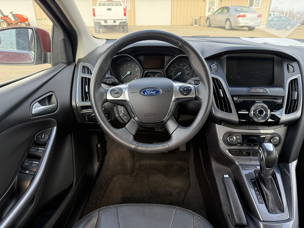 Ford Focus Titanium Hatch 2014