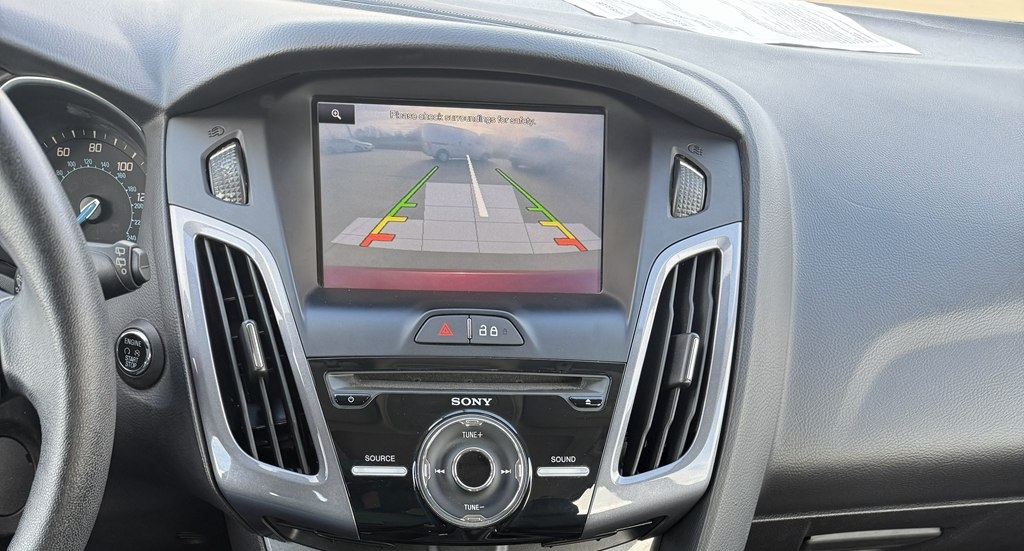 Ford Focus Titanium Hatch 2014