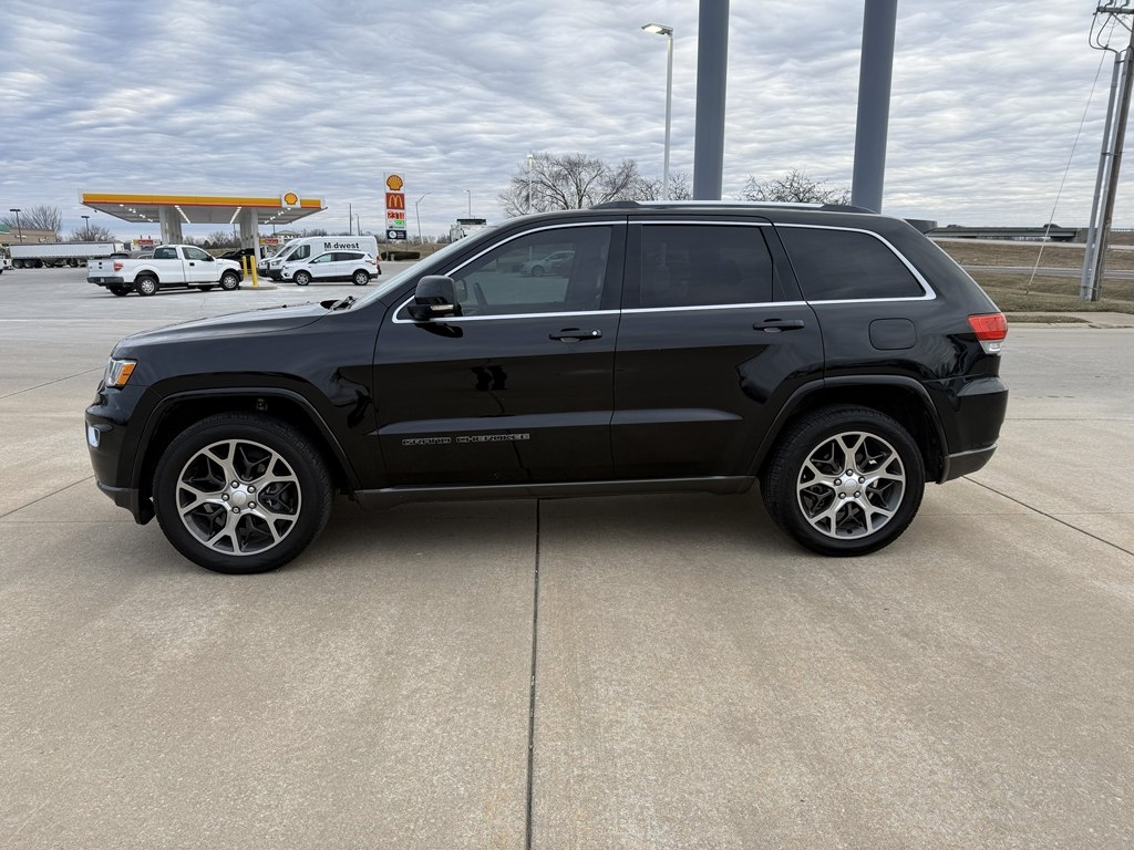 Jeep Grand Cherokee Sterling Edition 4x2 *Ltd Avail* 2018