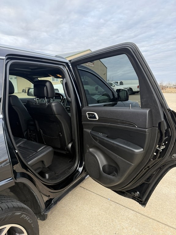 Jeep Grand Cherokee Sterling Edition 4x2 *Ltd Avail* 2018