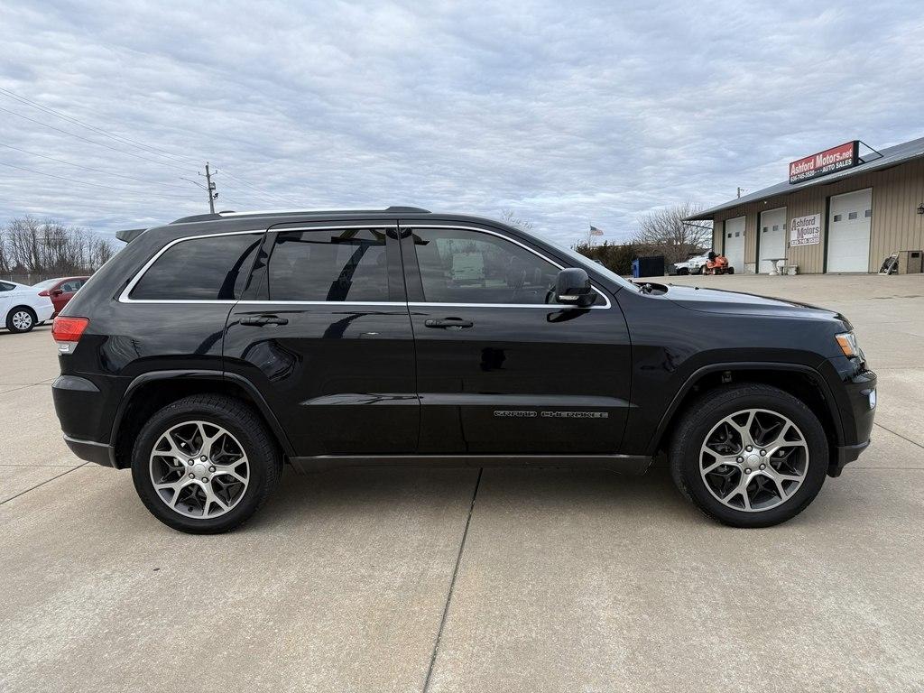 Jeep Grand Cherokee Sterling Edition 4x2 *Ltd Avail* 2018