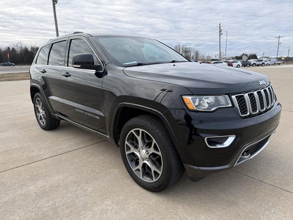 Jeep Grand Cherokee Sterling Edition 4x2 *Ltd Avail* 2018