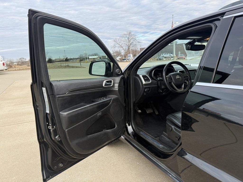 Jeep Grand Cherokee Sterling Edition 4x2 *Ltd Avail* 2018