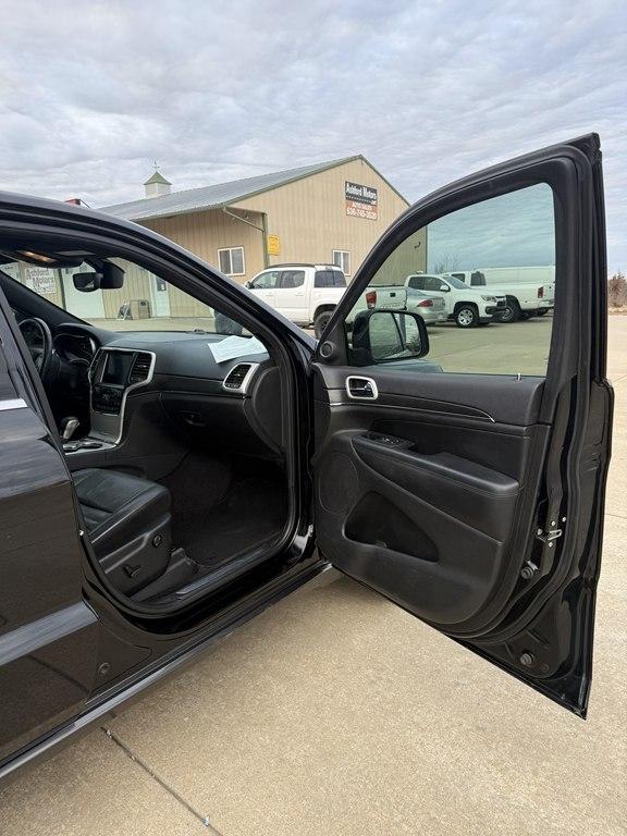 Jeep Grand Cherokee Sterling Edition 4x2 *Ltd Avail* 2018