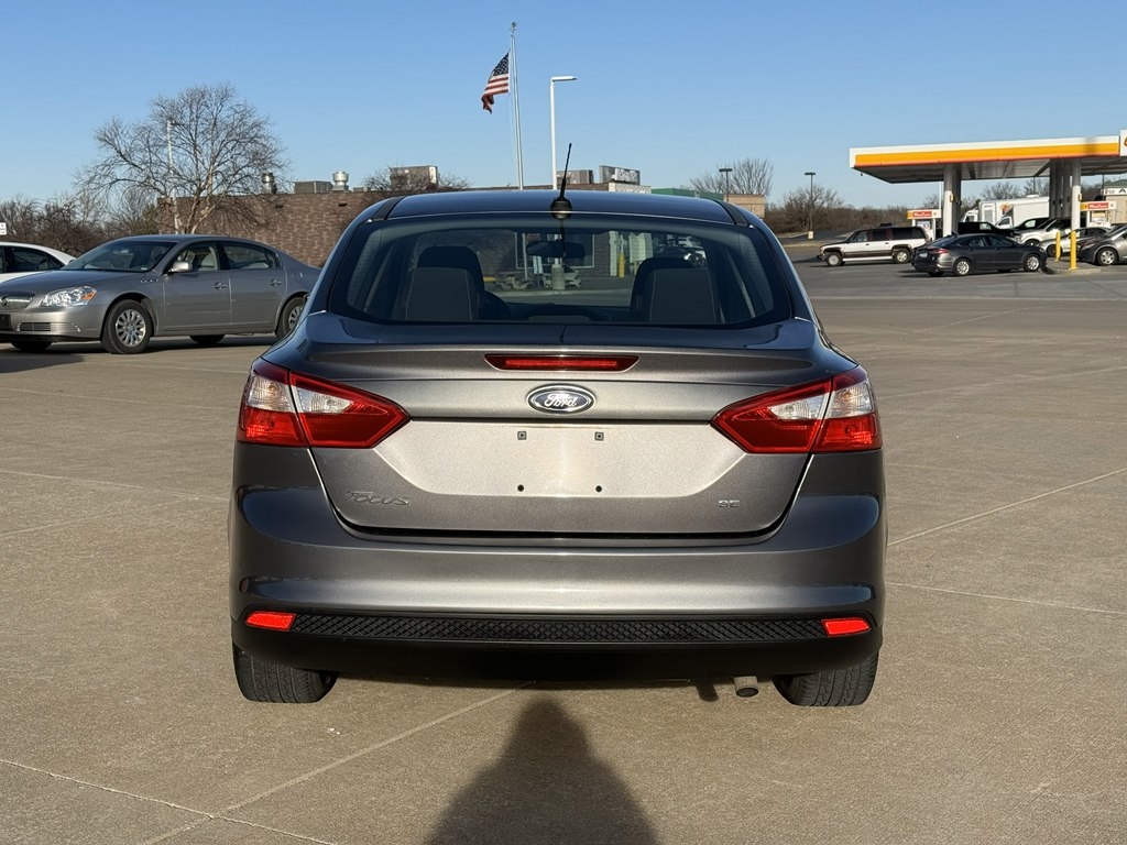 Ford Focus SE Sedan 2014