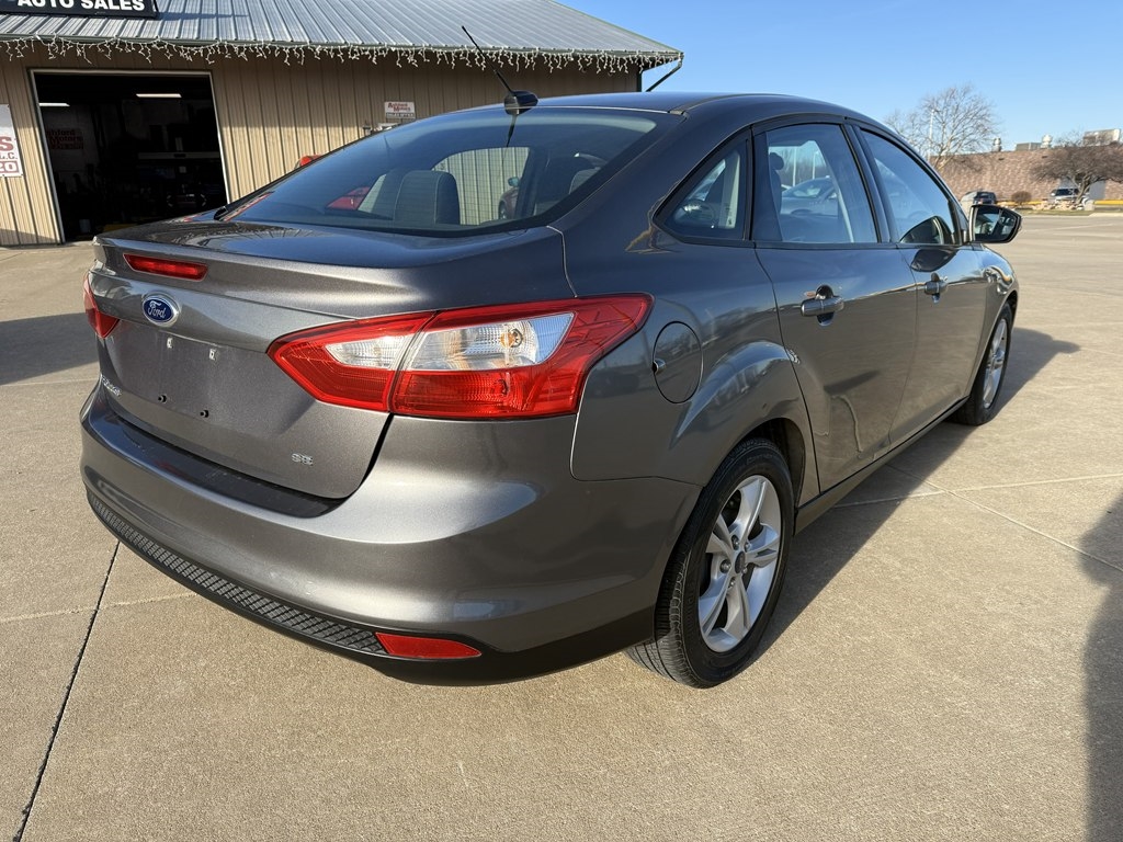 Ford Focus SE Sedan 2014