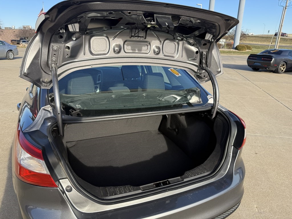 Ford Focus SE Sedan 2014