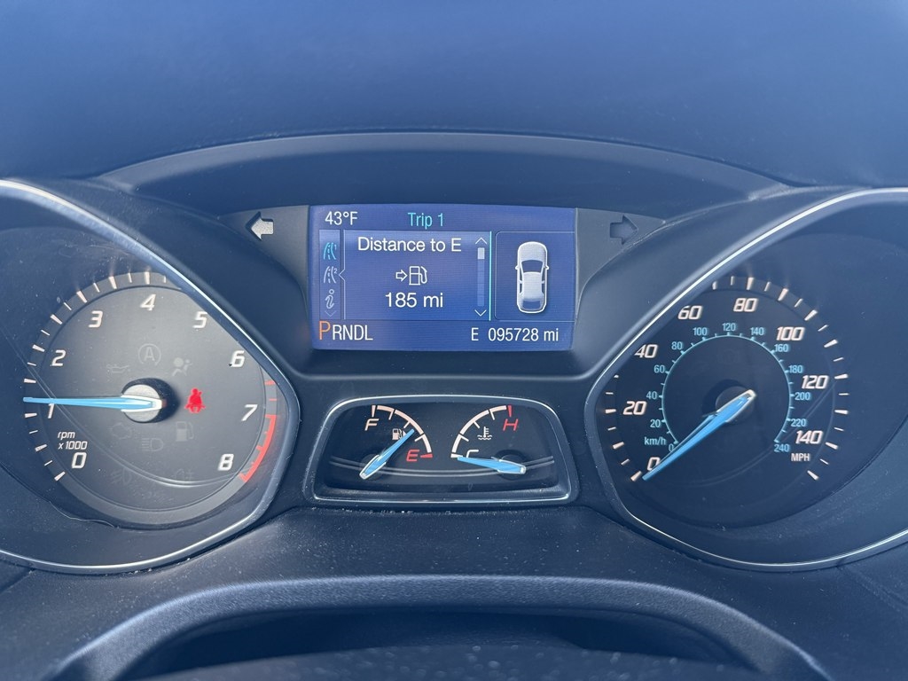 Ford Focus SE Sedan 2014