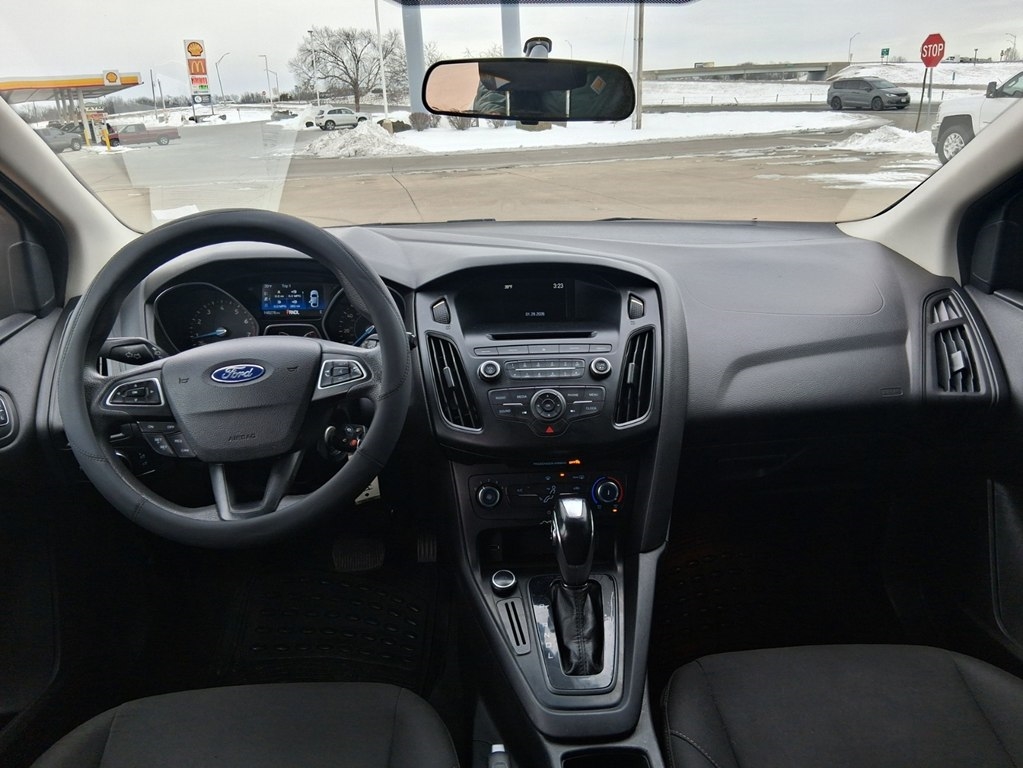 Ford Focus SE Hatch 2015