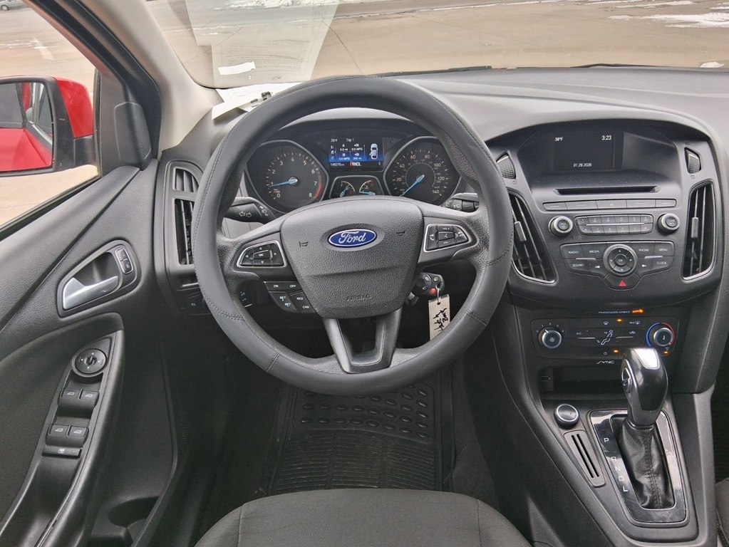 Ford Focus SE Hatch 2015