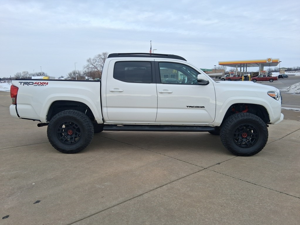 Toyota Tacoma TRD Sport Dbl Cab 4WD V6 at 2016