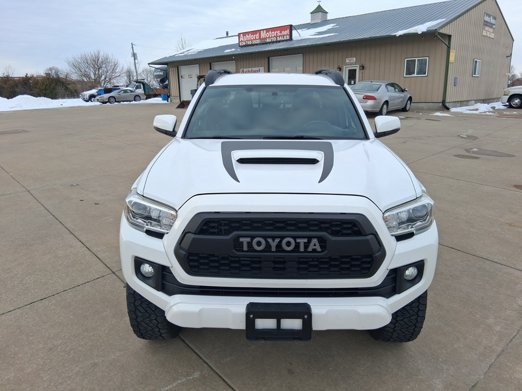 Toyota Tacoma TRD Sport Dbl Cab 4WD V6 at 2016