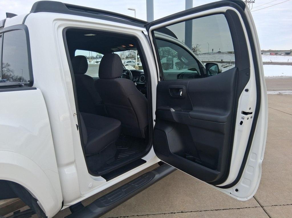 Toyota Tacoma TRD Sport Dbl Cab 4WD V6 at 2016