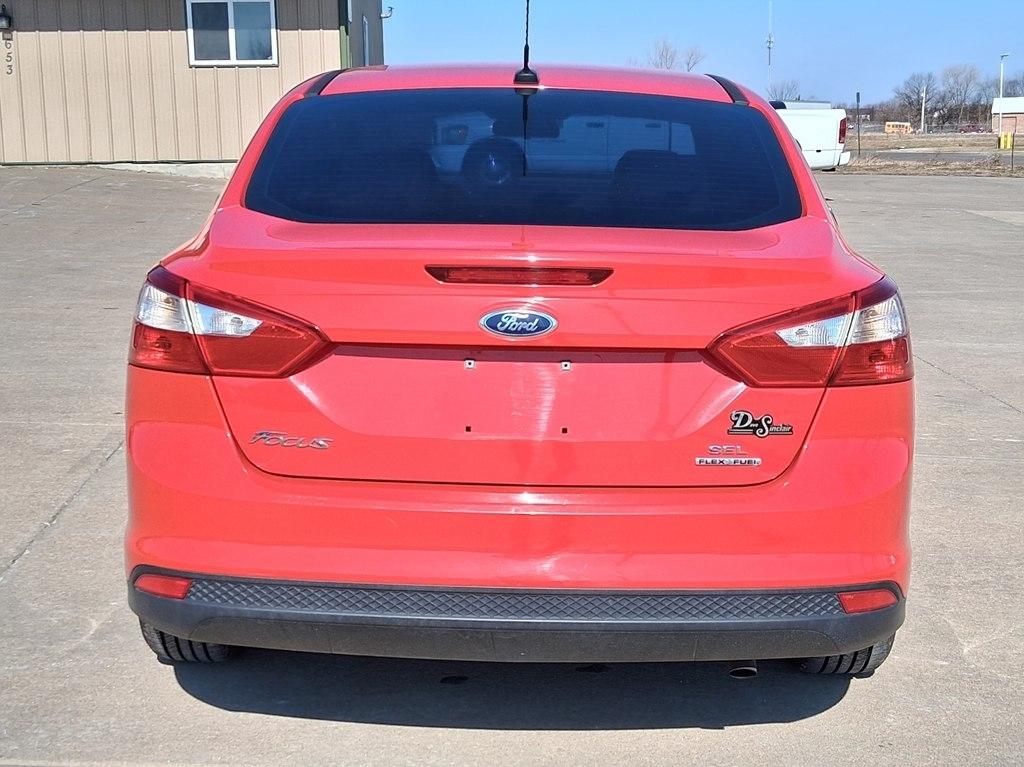 Ford Focus SEL Sedan 2012