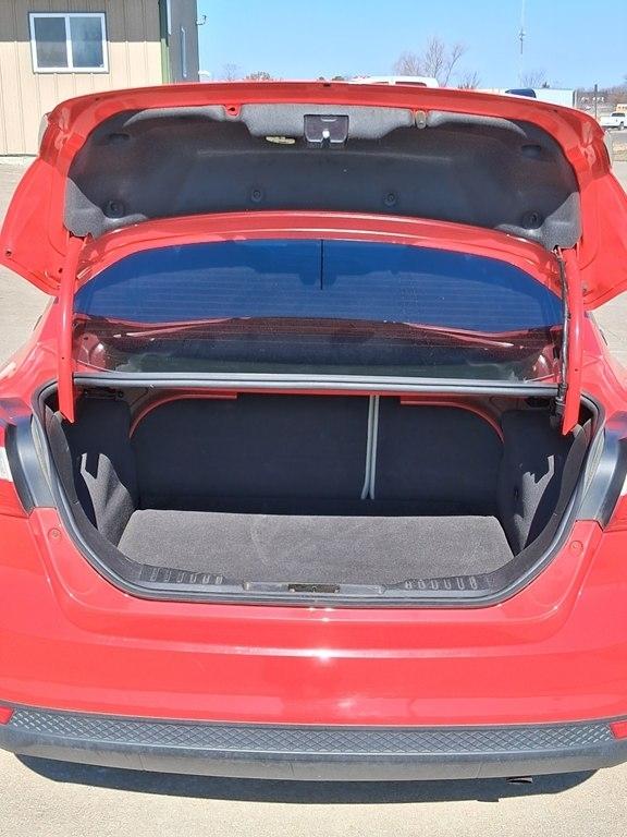 Ford Focus SEL Sedan 2012