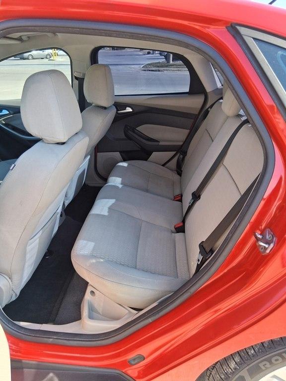 Ford Focus SEL Sedan 2012