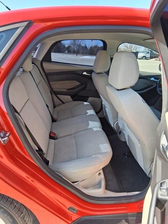 Ford Focus SEL Sedan 2012