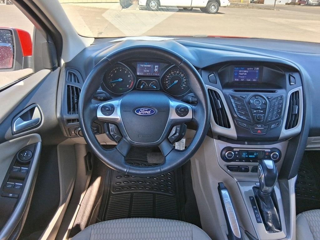 Ford Focus SEL Sedan 2012